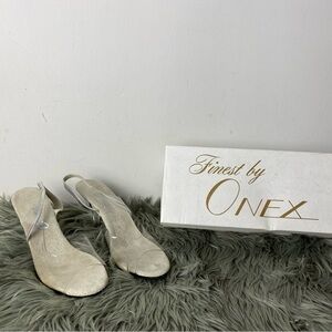 Onex Women's Cream Slingback Shoes Size 8